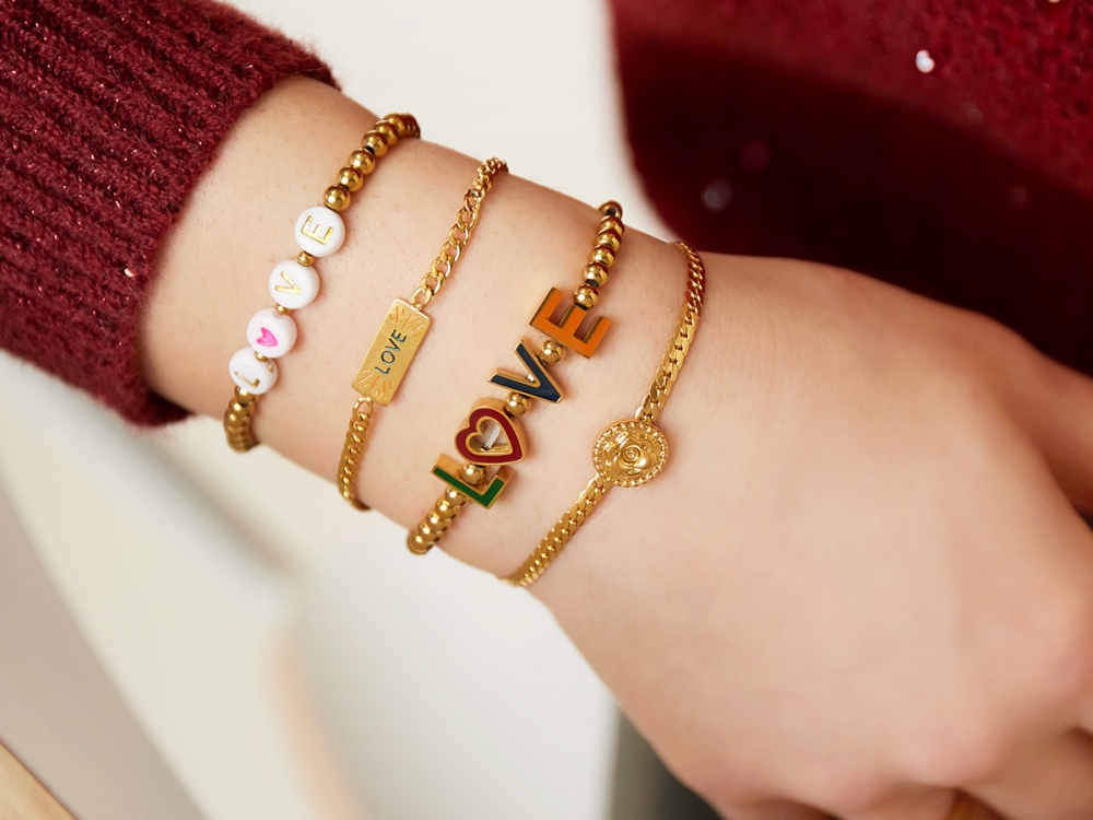 Love armband goud